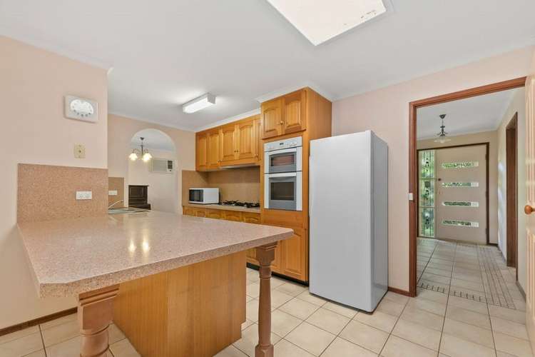 Third view of Homely house listing, 8 Facey Court, Narre Warren VIC 3805