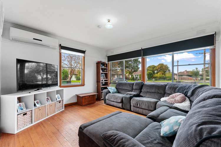 Second view of Homely house listing, 33 Mathieson Street, Sale VIC 3850