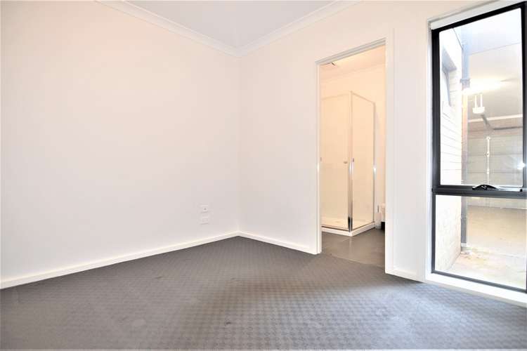 Fourth view of Homely apartment listing, 20 Queen Circuit, Sunshine VIC 3020