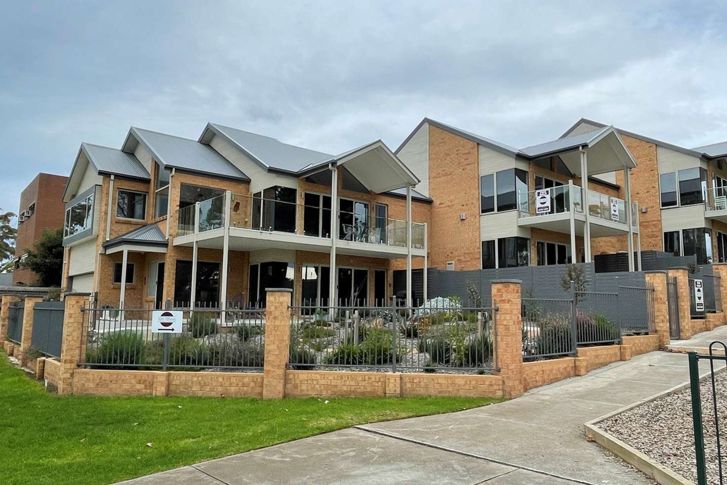 Main view of Homely townhouse listing, 2/62 York Street, Sale VIC 3850