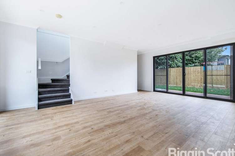 Second view of Homely townhouse listing, 2/111 Lemont Avenue, Mount Waverley VIC 3149