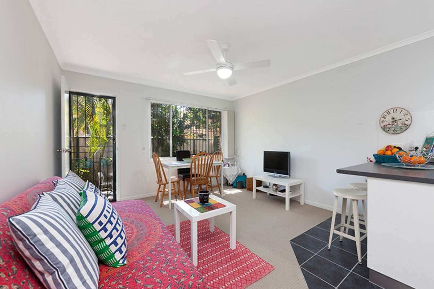Main view of Homely unit listing, 2/23 Turner Avenue, Fairfield QLD 4103