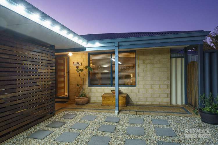 Fifth view of Homely house listing, 7 Lyndavale Loop, Carramar WA 6031