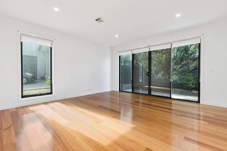 Third view of Homely villa listing, 4/10 Valdoone Court, Oak Park VIC 3046