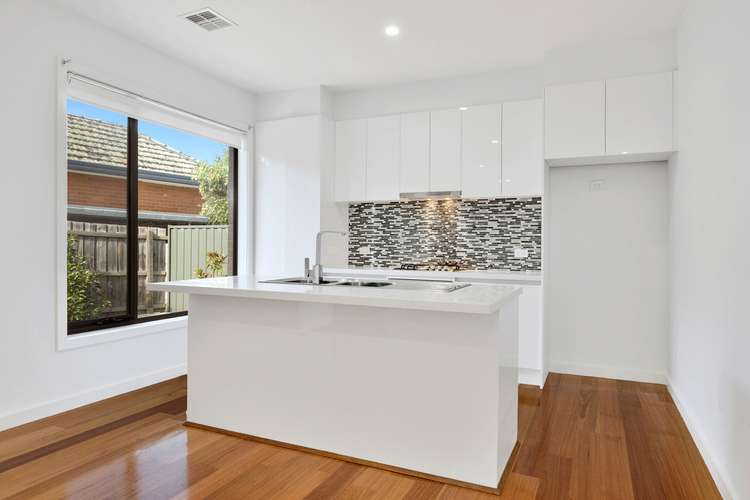 Fourth view of Homely villa listing, 4/10 Valdoone Court, Oak Park VIC 3046