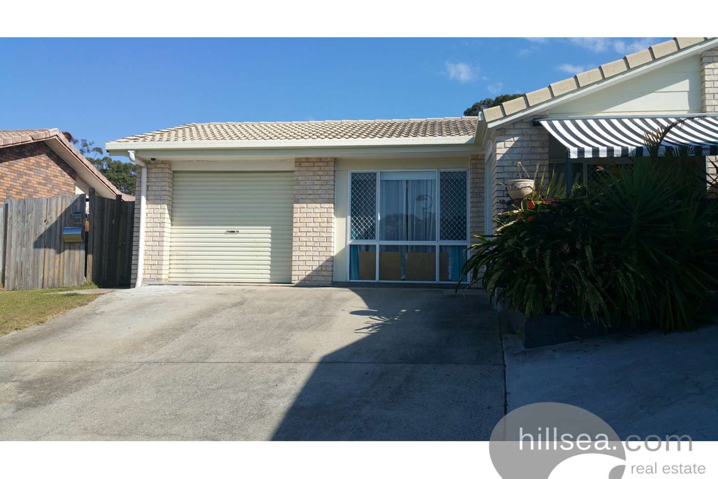 Main view of Homely semiDetached listing, 2/9 Clovelly Place, Labrador QLD 4215