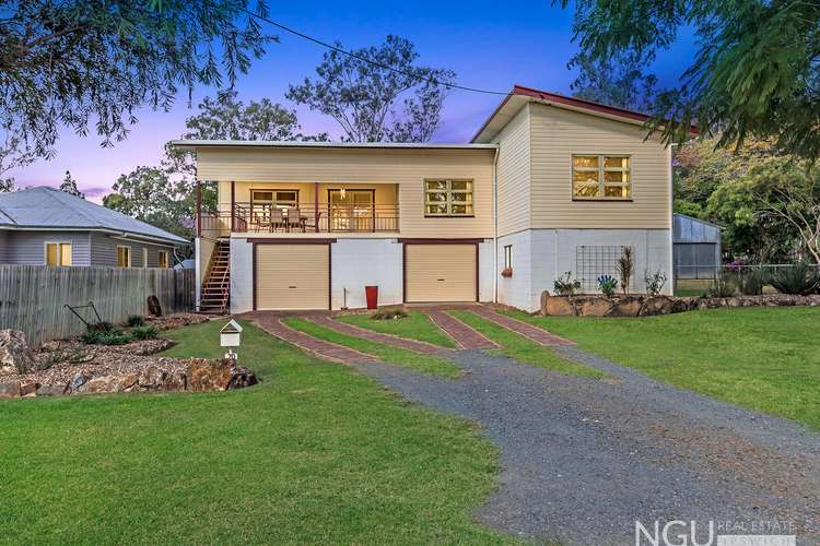 70 East Street, Esk QLD 4312