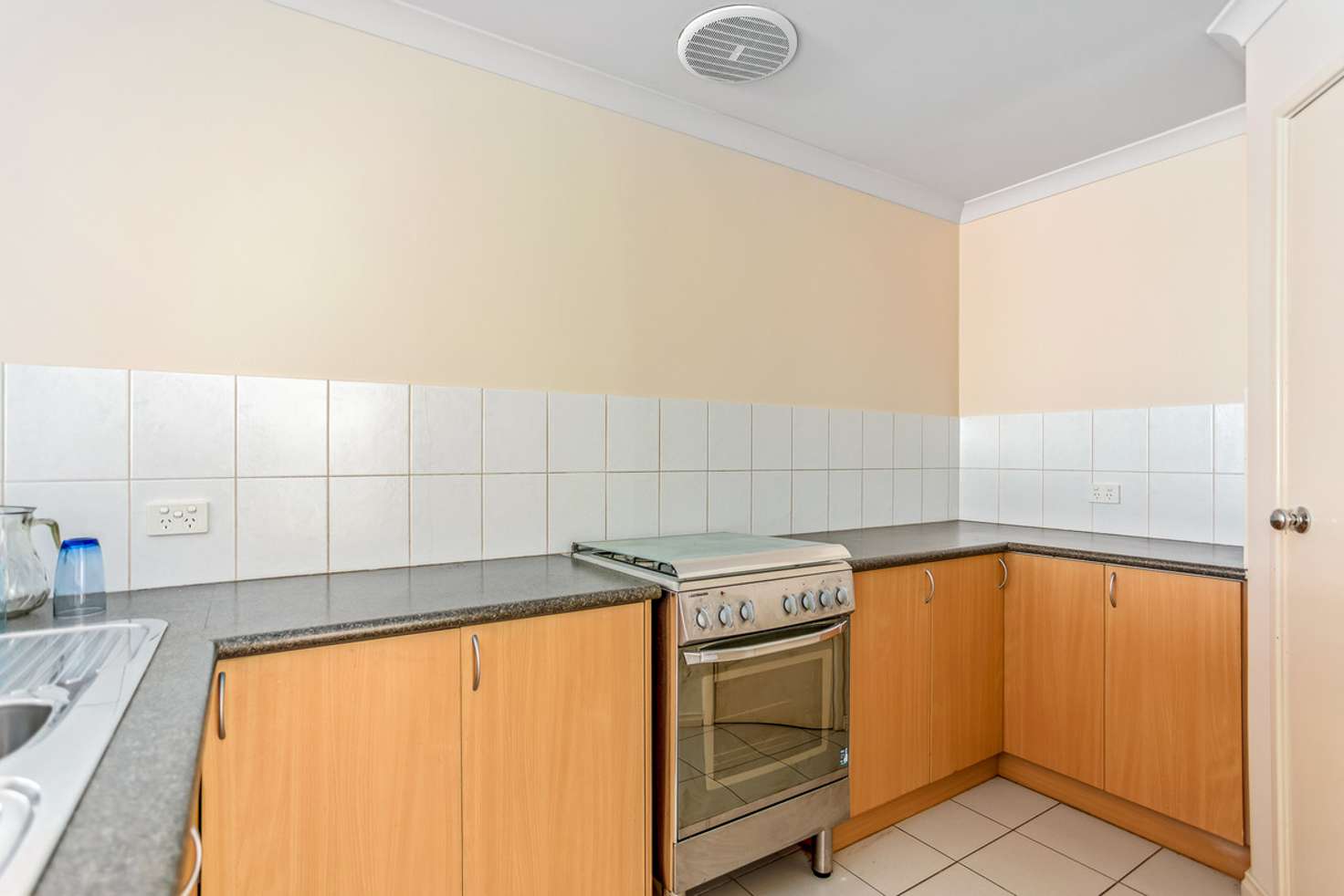 Main view of Homely unit listing, 2/33 Gillen Way, Success WA 6164