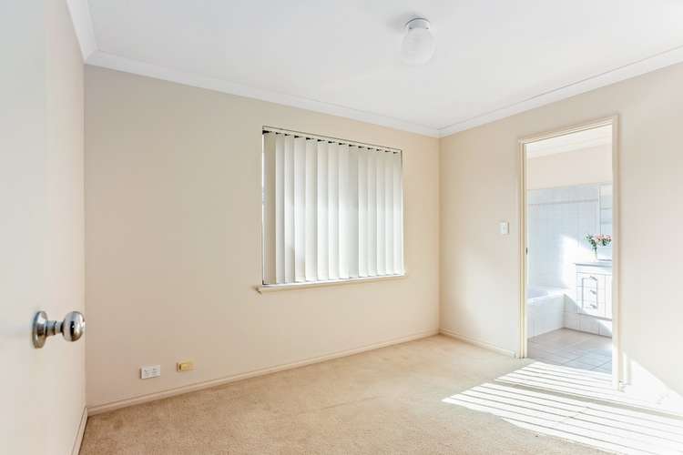 Sixth view of Homely unit listing, 2/33 Gillen Way, Success WA 6164