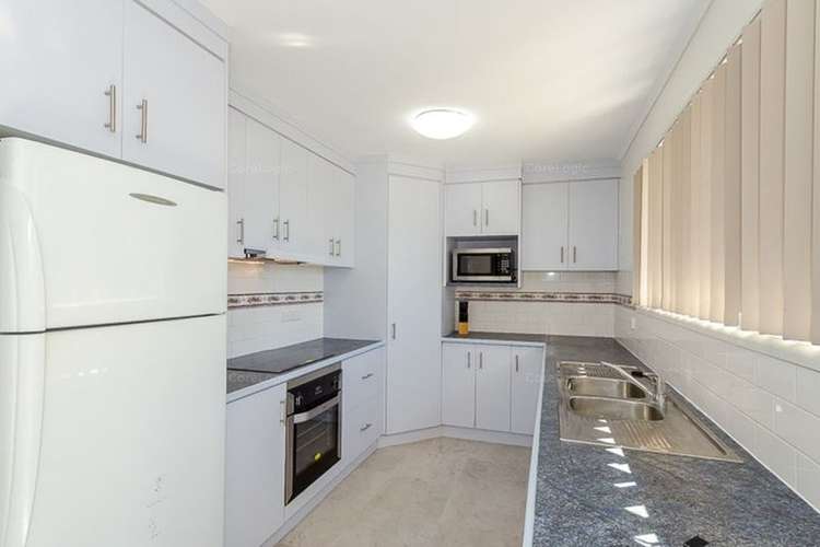 Fifth view of Homely house listing, 39 Dalrymple Drive, Toolooa QLD 4680