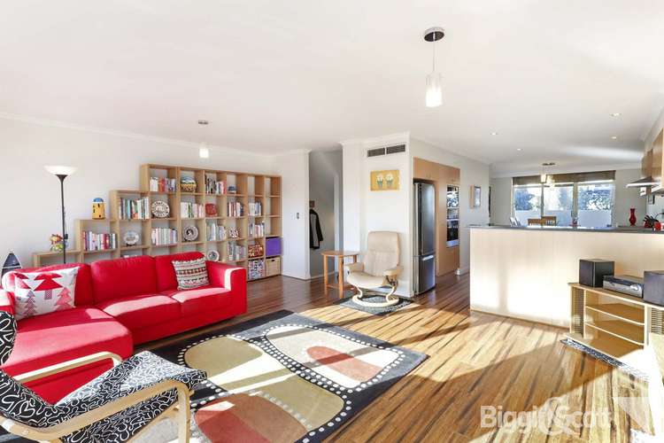 Fourth view of Homely townhouse listing, 11/105 Beach Street, Port Melbourne VIC 3207