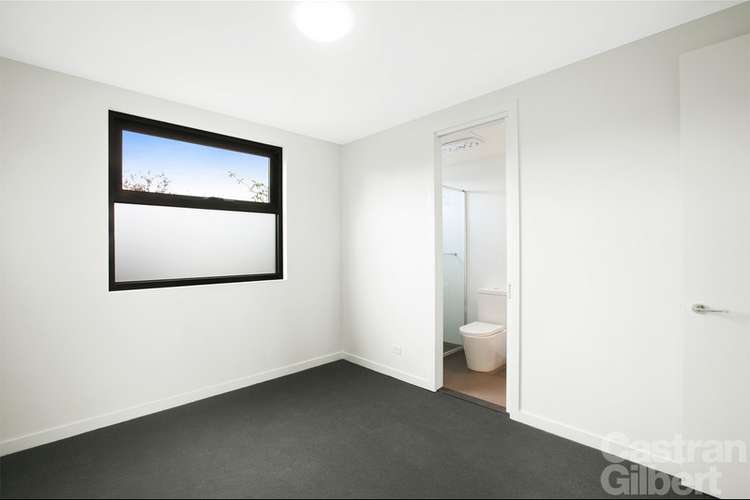 Third view of Homely apartment listing, 11/17 Railway Parade, Murrumbeena VIC 3163