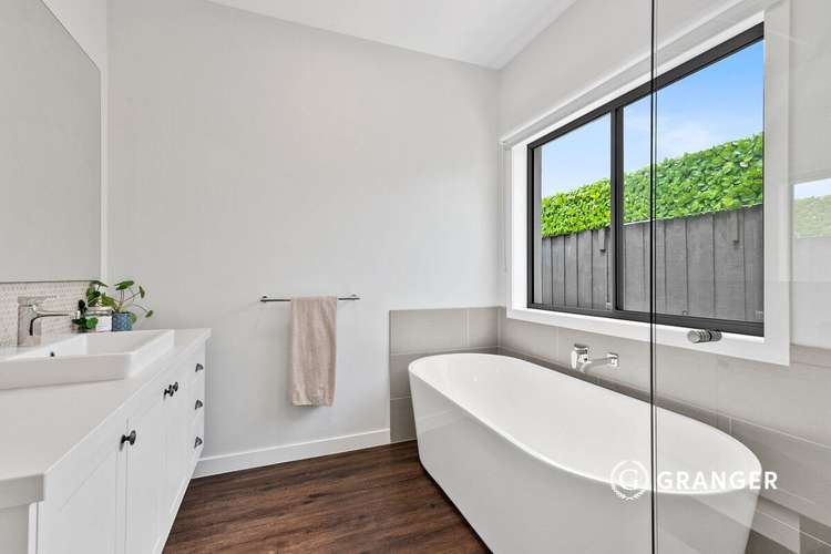 Fifth view of Homely unit listing, 2/209 Jetty Road, Rosebud VIC 3939