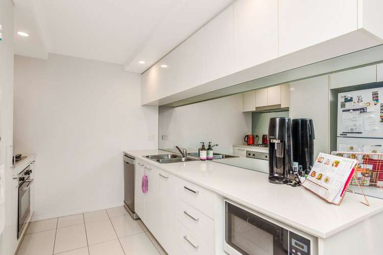 Fourth view of Homely unit listing, 309/41 Harbour Town Drive, Biggera Waters QLD 4216