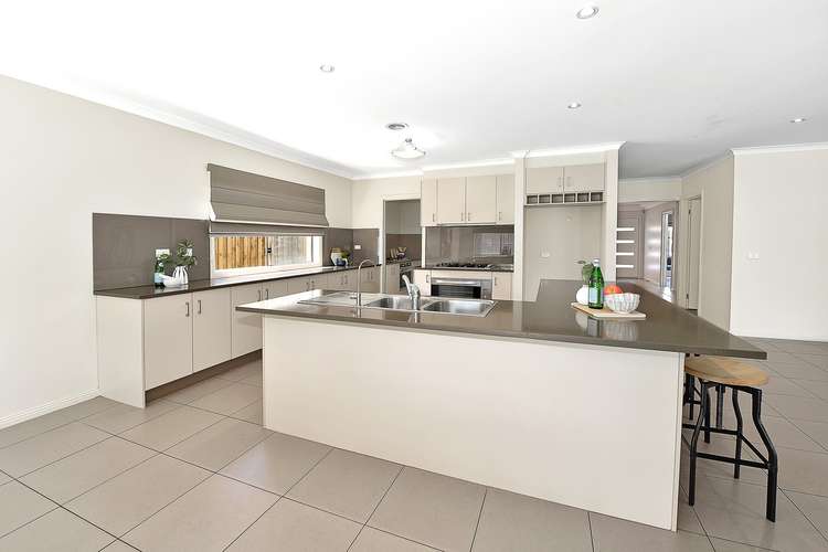 Third view of Homely house listing, 27 Vienna Chase, Lalor VIC 3075