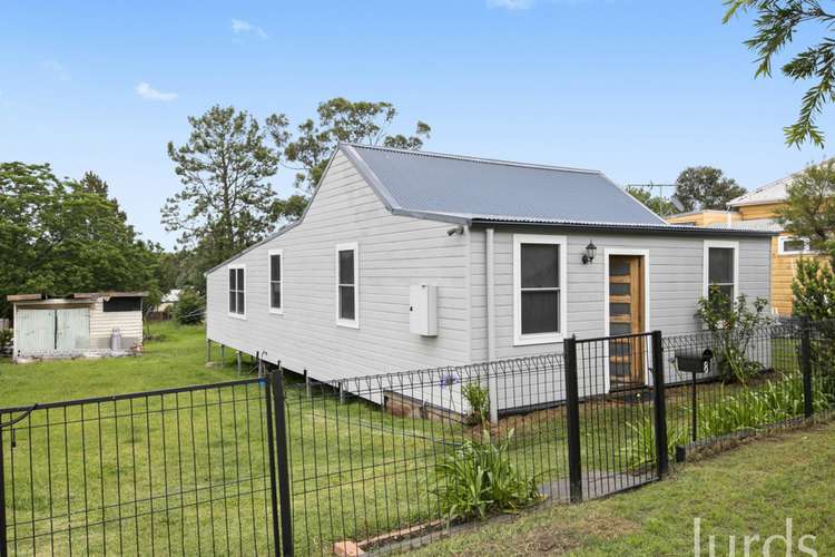 8 Whitburn Street, Greta NSW 2334