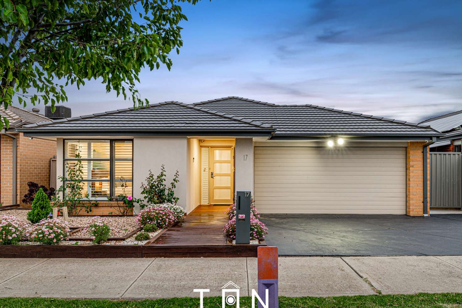 Main view of Homely house listing, 17 Stark Circuit, Cranbourne East VIC 3977