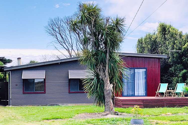 28 Ellen Avenue, Seaspray VIC 3851