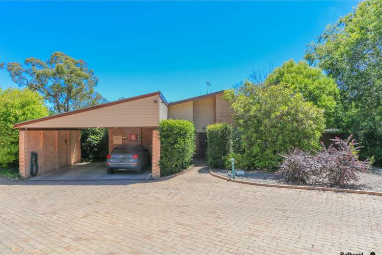 16 Strathmore Drive, Forest Grove NSW 2795