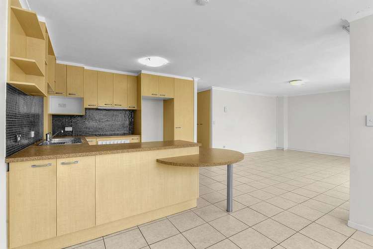 Fourth view of Homely apartment listing, 6/89 Thorn Street, Kangaroo Point QLD 4169