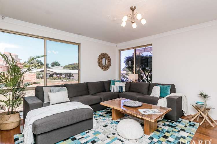 Seventh view of Homely house listing, 2 Olive Cove, Mullaloo WA 6027