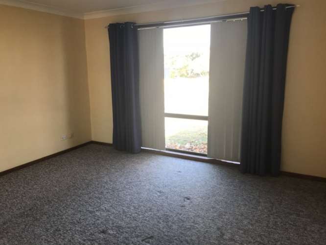 Fifth view of Homely flat listing, 2/24 Queen Street, Goulburn NSW 2580
