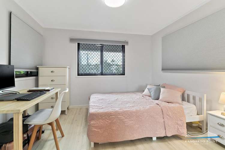 Sixth view of Homely apartment listing, 7/106 Linton Street, Kangaroo Point QLD 4169