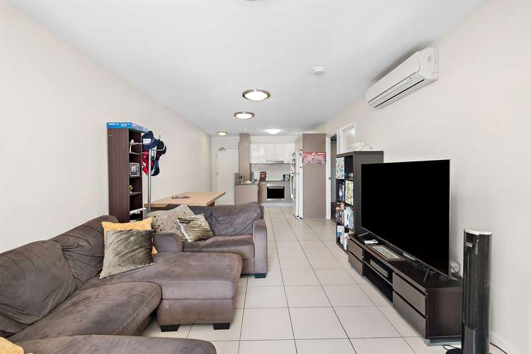 Fourth view of Homely unit listing, 9/11 Riding Road, Hawthorne QLD 4171