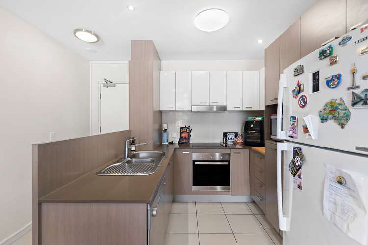Fifth view of Homely unit listing, 9/11 Riding Road, Hawthorne QLD 4171