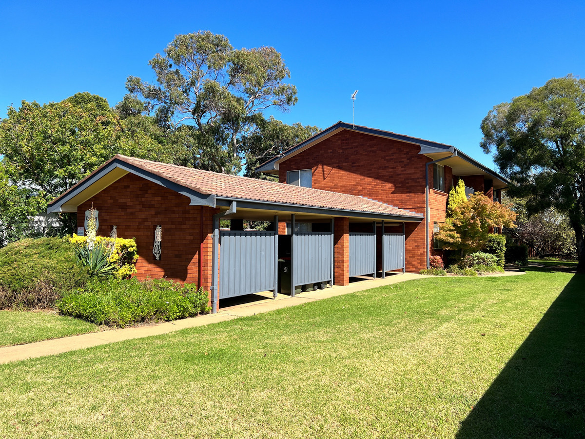 Main view of Homely unit listing, 2/3 Jubilee Street, Dubbo NSW 2830