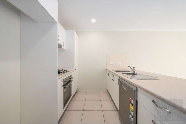 Second view of Homely villa listing, 1/6 Cameron Street, Jesmond NSW 2299