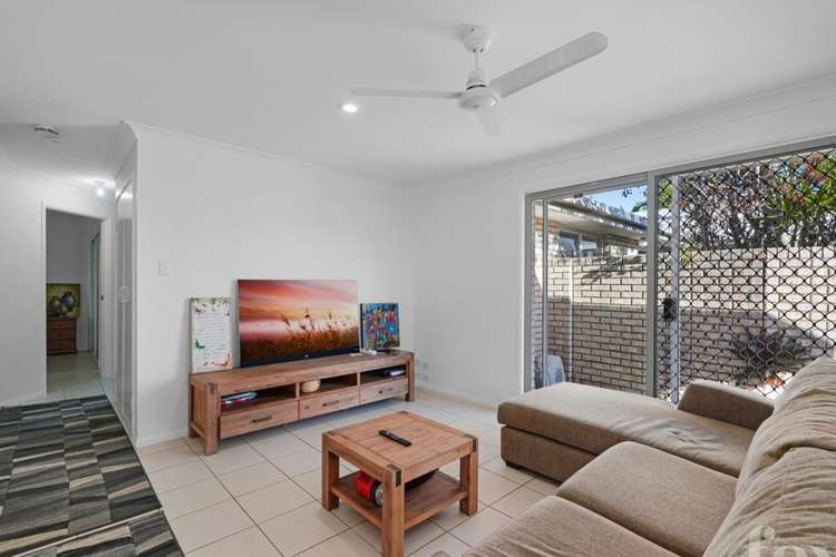 Fourth view of Homely semiDetached listing, 2/1 Jannie Court, Labrador QLD 4215