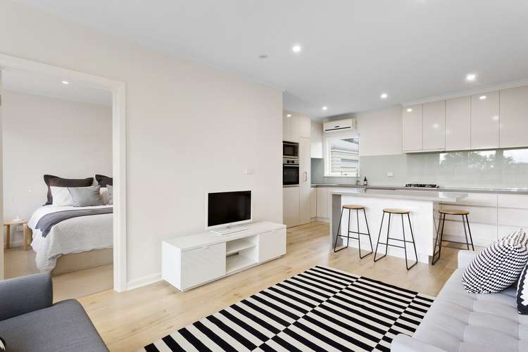 Main view of Homely apartment listing, 7/4 Glen Street, Hawthorn VIC 3122