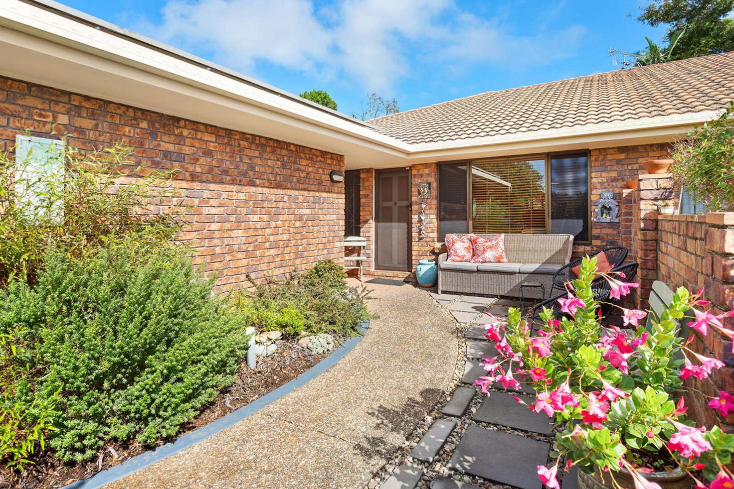 Main view of Homely semiDetached listing, 2/14 Kintyre Crescent, Banora Point NSW 2486