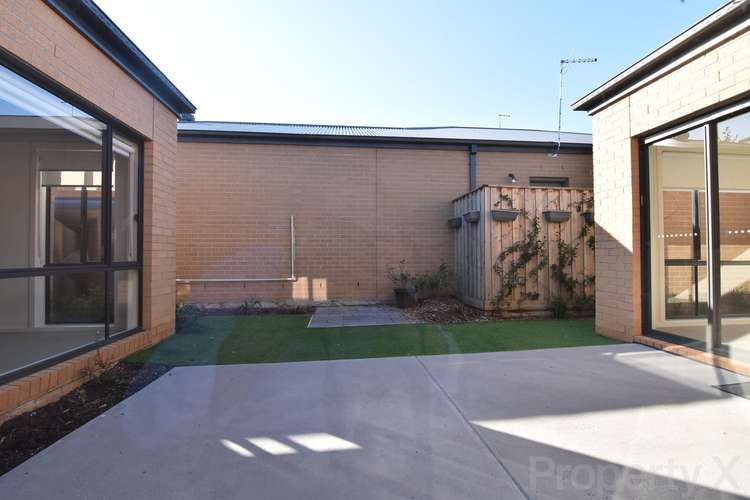 Third view of Homely house listing, 27 Queen Circuit, Sunshine VIC 3020