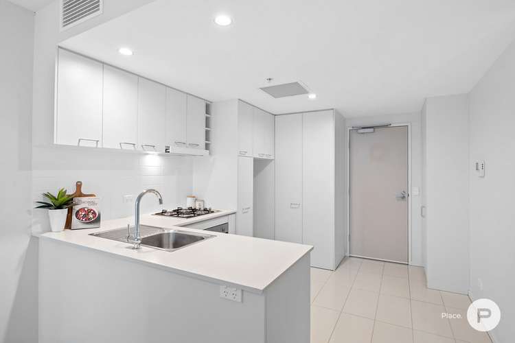 Fourth view of Homely apartment listing, 2103/127 Charlotte Street, Brisbane City QLD 4000