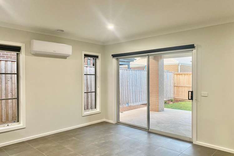 Fifth view of Homely house listing, 17 Callistemon Circuit, Lara VIC 3212