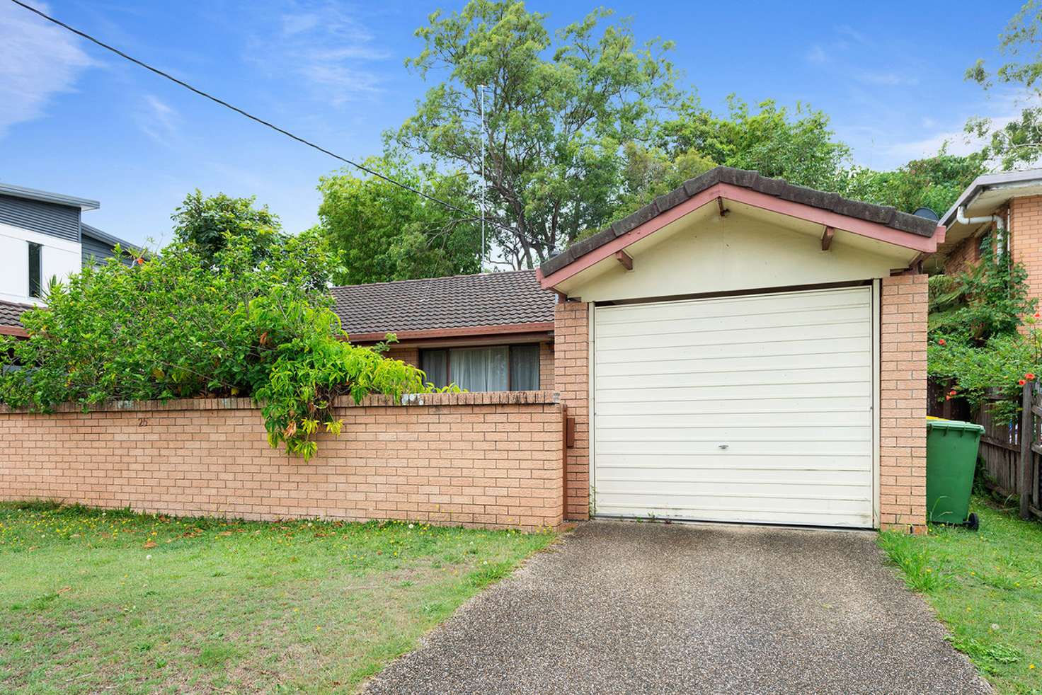 Main view of Homely semiDetached listing, 1/25 Enid Avenue, Southport QLD 4215