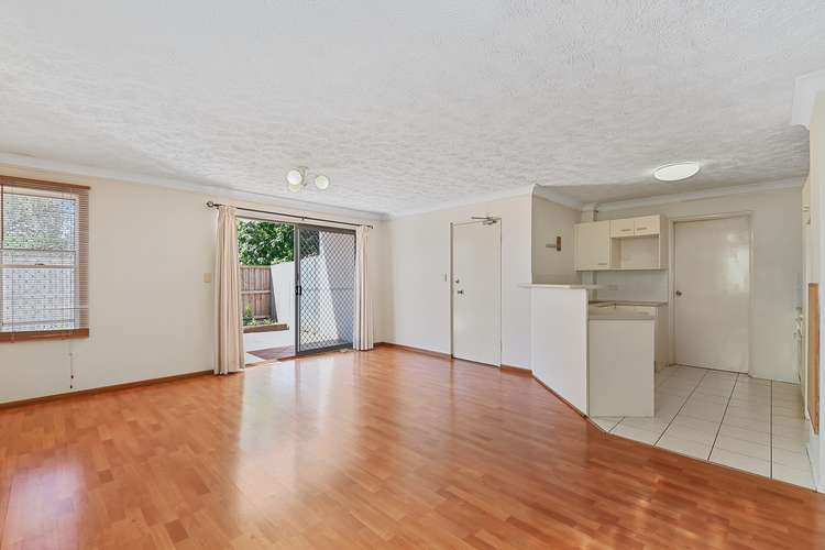 Main view of Homely unit listing, 4/2 Halcomb Street, Zillmere QLD 4034