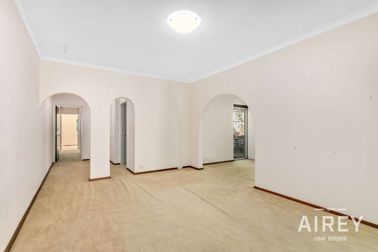 Fifth view of Homely villa listing, 4/2 Chester Road, Claremont WA 6010