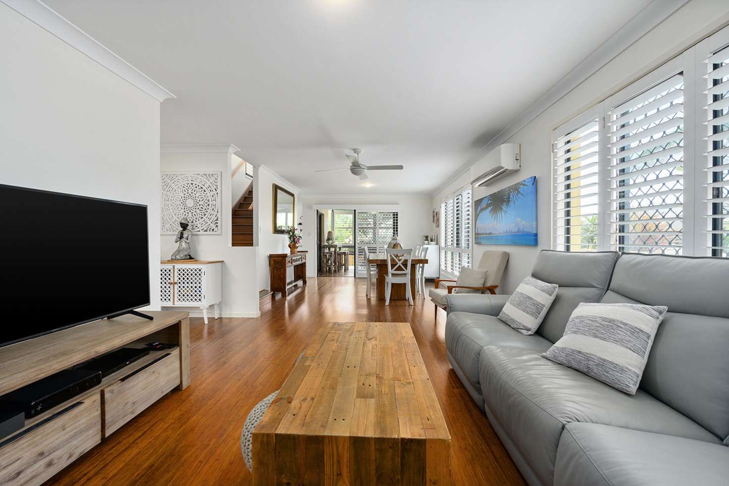 Main view of Homely semiDetached listing, 2/31 Mountain View Avenue, Miami QLD 4220