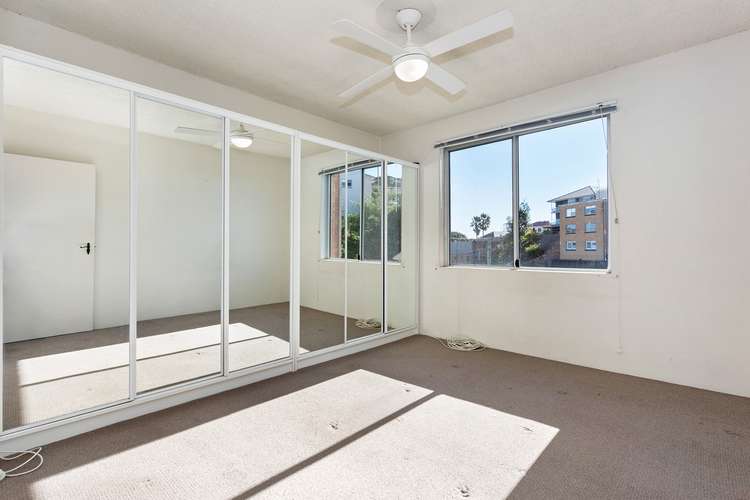 Main view of Homely unit listing, 3/33 Nesca Parade, The Hill NSW 2300