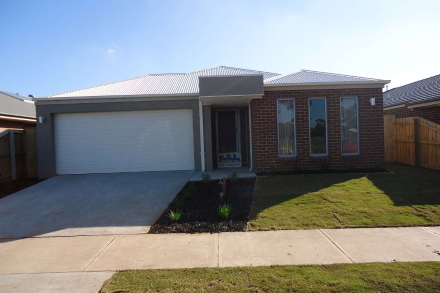 Main view of Homely house listing, 8 Billabong Avenue, Sale VIC 3850