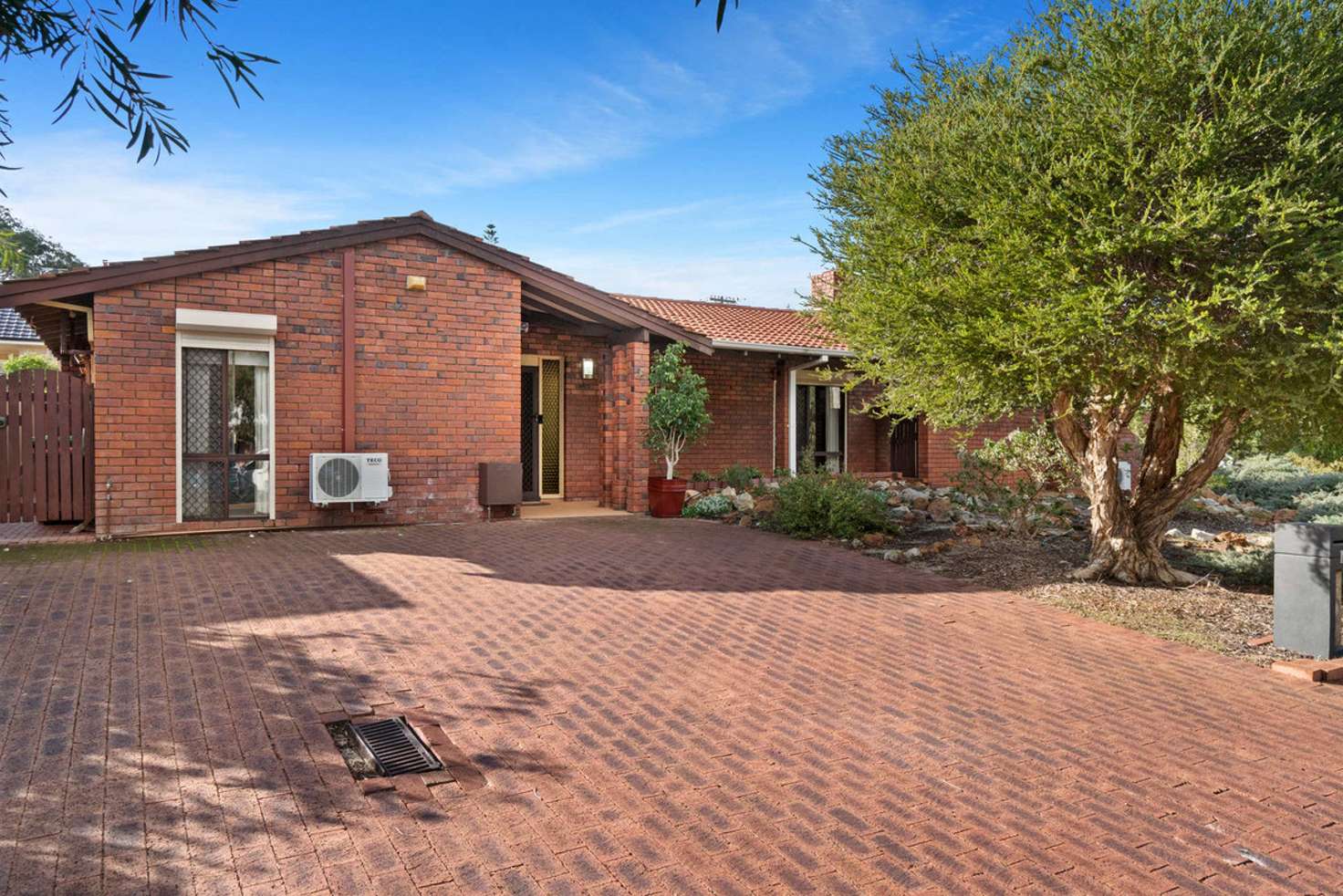 Main view of Homely house listing, 15 Koombana Way, Kallaroo WA 6025