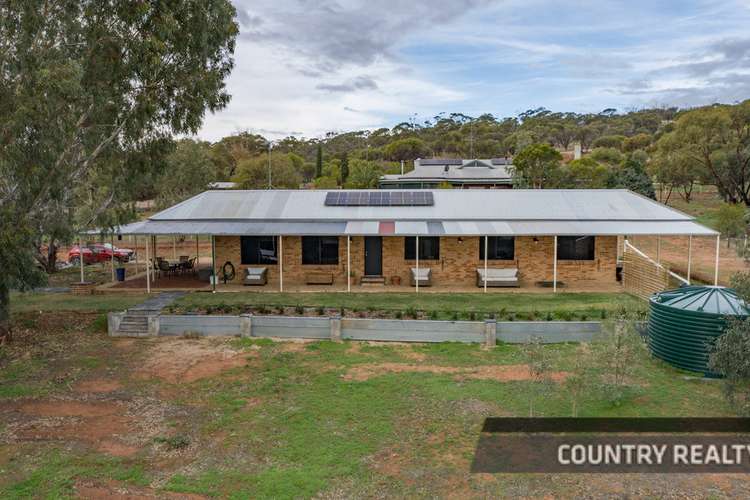 22 Steere Road, York WA 6302