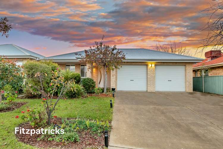 2/7 Tikki Place, Glenfield Park NSW 2650