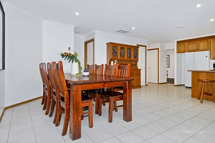 Fifth view of Homely house listing, 7 Atlanta Close, Mill Park VIC 3082