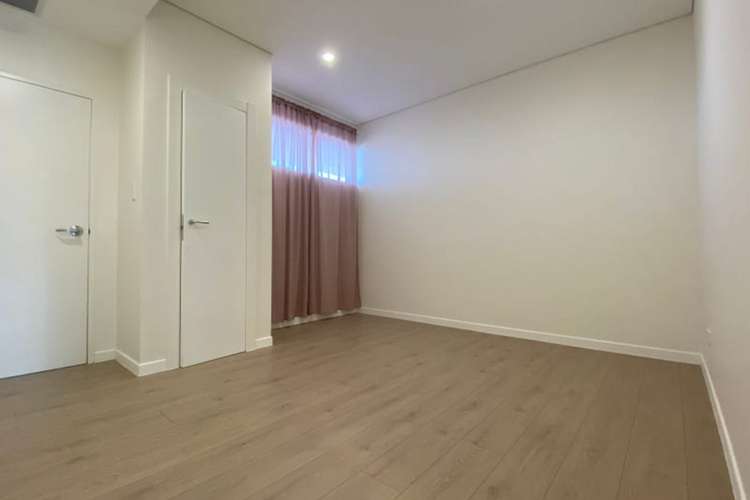 Fifth view of Homely apartment listing, 105/6 bay Street, Botany NSW 2019