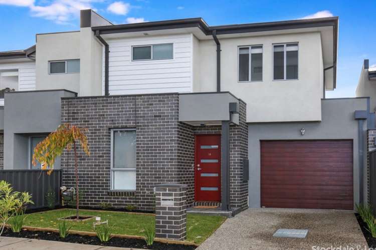 Main view of Homely townhouse listing, 13 Endsleigh Avenue, Bundoora VIC 3083