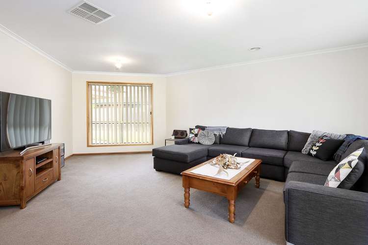 Second view of Homely house listing, 5 Kingfisher Place, Sale VIC 3850